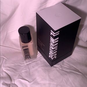 IL MAKIAGE flawless base foundation